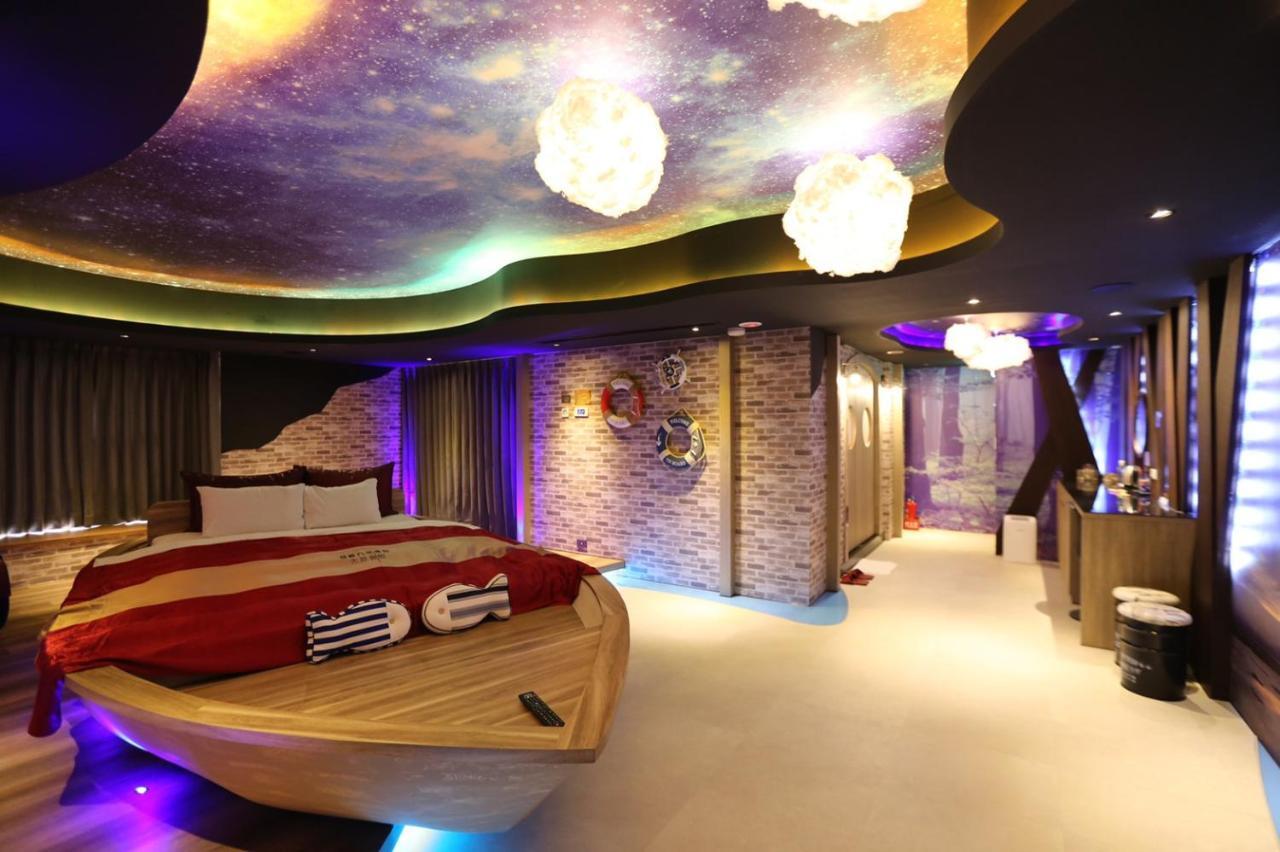 Yosemite Motel - Taiyuan Branch Taichung Eksteriør bilde
