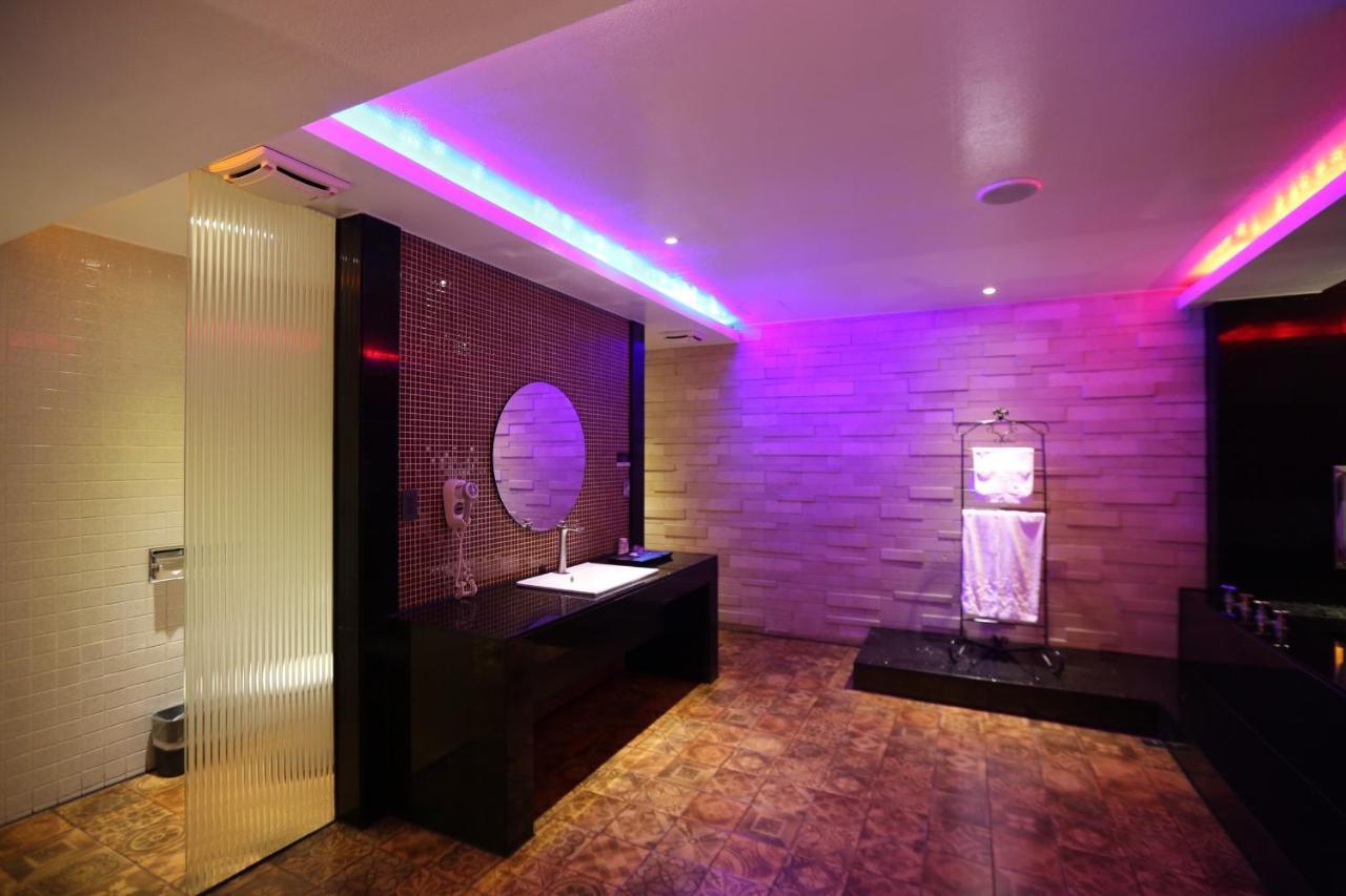 Yosemite Motel - Taiyuan Branch Taichung Eksteriør bilde